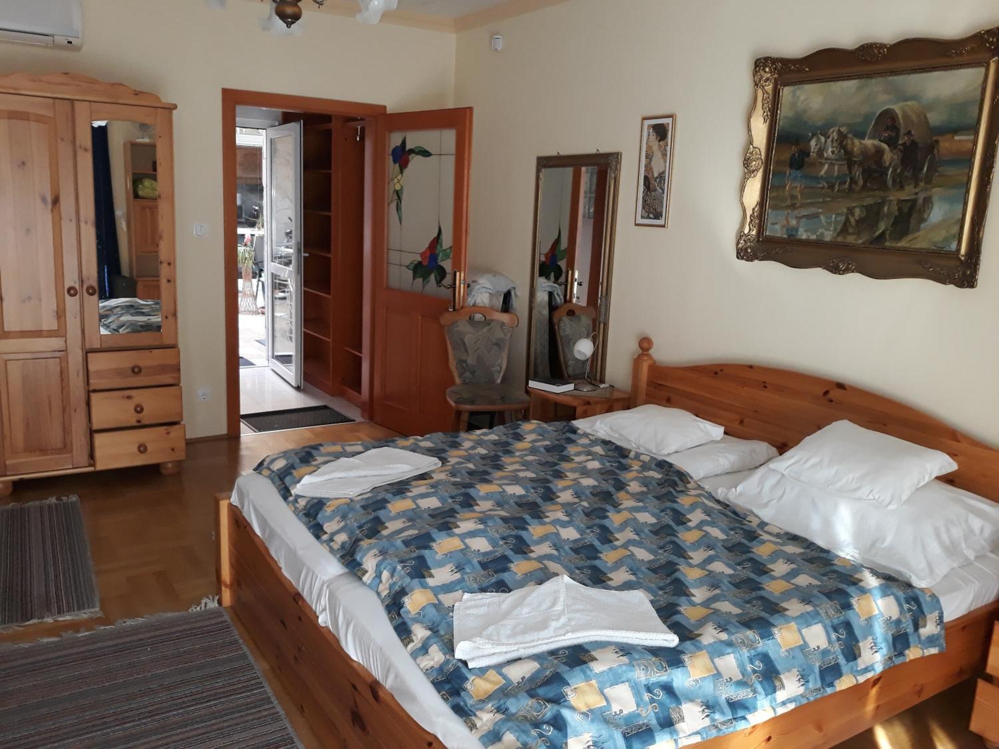 Kenézy Lux Apartman Vendégház Hajdúszoboszló Exterior foto